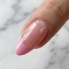 Uñas postizas almendradas de estilo corto, rosas, francesas, con acabado