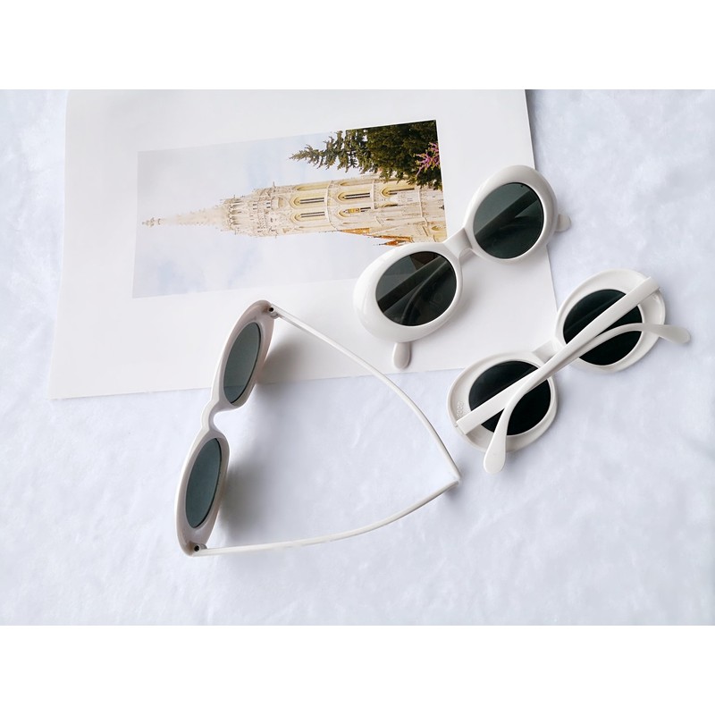 Clout Goggles Sunglasses for kids Bold Retro Oval Round Lens