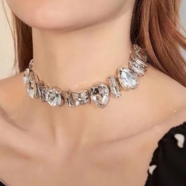 Wekicici Irregular Crystal Choker Necklace Rhinestone Chokers Adjustable Necklaces Chain Fashion Accessories for Women Girls