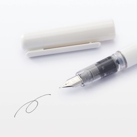 MUJI 44596883 Polycarbonate Fountain Pen, Black, 5.4 x 0.5 inches (138 x 12 mm)