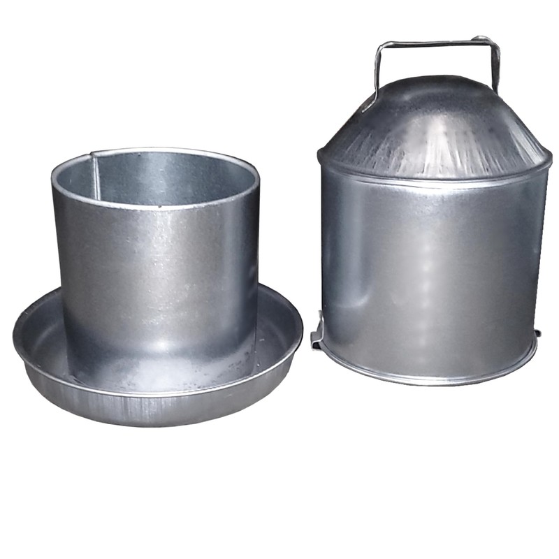 Chicken Drinker Traditional Galvanised Steel Drinker, 9L Capacity with Handle