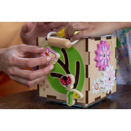 EverEarth EE33940 Mini Motor Skills Cube