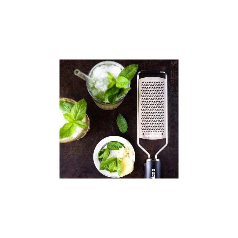 Microplane Gourmet Series Grater with Fine Blade