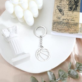 MUCOOS Basketball Pendant Keyring, Metal Keyring, Basketball Design, Gift for Women, Good Luck Charm for Back to School, Suitable for Friends and Girls Who Love Sports, silver