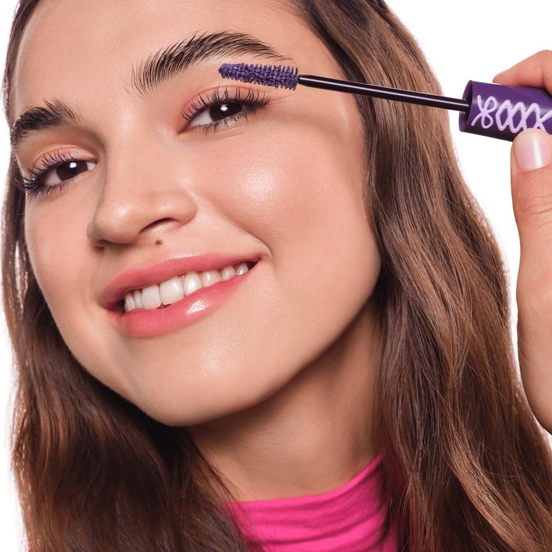 essence Lash PRINCESS false lash effect mascara purple, volumizing, false