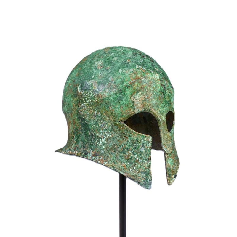 Clearco Decorative Mask Display Stand, Adjustable Height Artifact Metal Hat