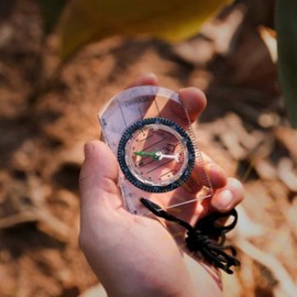 portable mini compass camping compass portable compass portable mountaineering compass 4ea