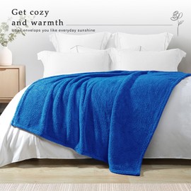 Exclusivo Mezcla Soft Fleece Throw Blanket for Couch, Super Soft Velvet Plush Bed Blanket, Fuzzy Cozy and Warm for Winter, 127x152 CM, Cobalt Blue