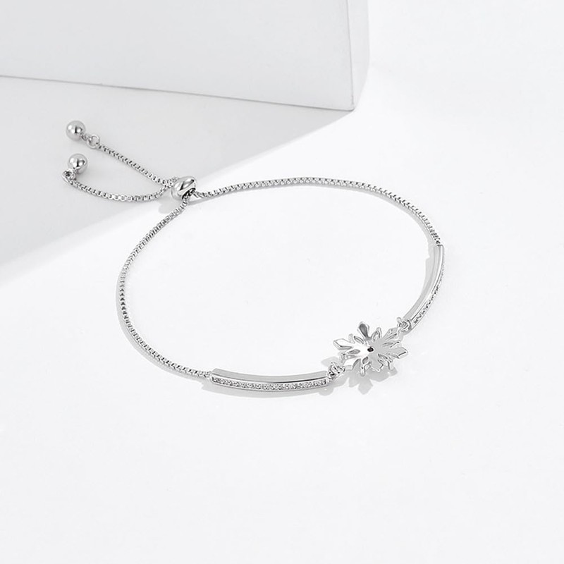Women's Silver Snowflake Design S925 Sterling Silver Cubic Zirconia Winter