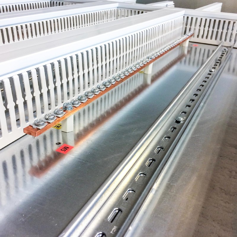 sourcing map DIN Rail 6" x 1.4" x 0.3" Slotted
