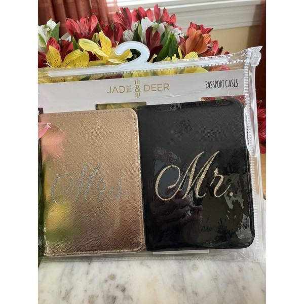 Jade & Deer MR & MRS Black And Gold Passport