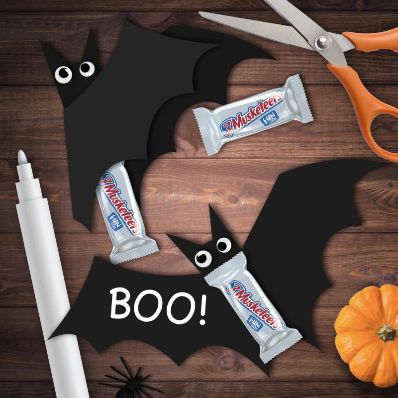 3 MUSKETEERS Fun Size Halloween Candy 10.48 Ounce Bag for