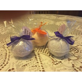 Unbranded LOT of 3 Lavender Essential Oil BATH BOMBS with SURPRISE RINGS inside - Size 7
