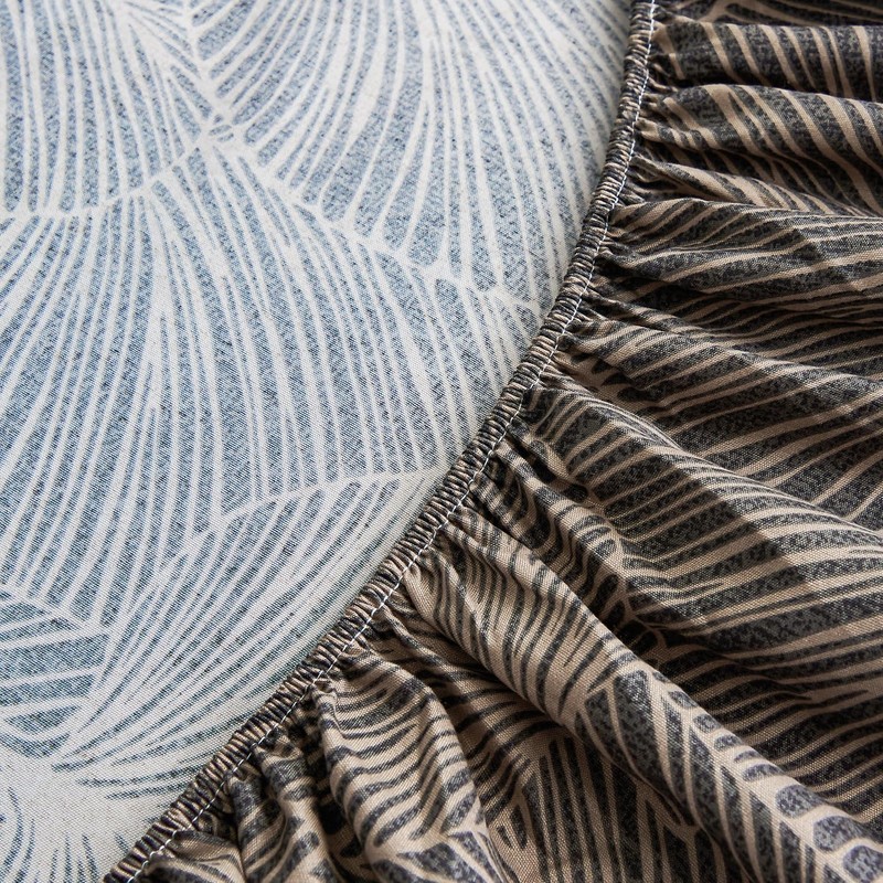 Fitted Sheet 160 x 200 cm - Tropical Leaf Pattern