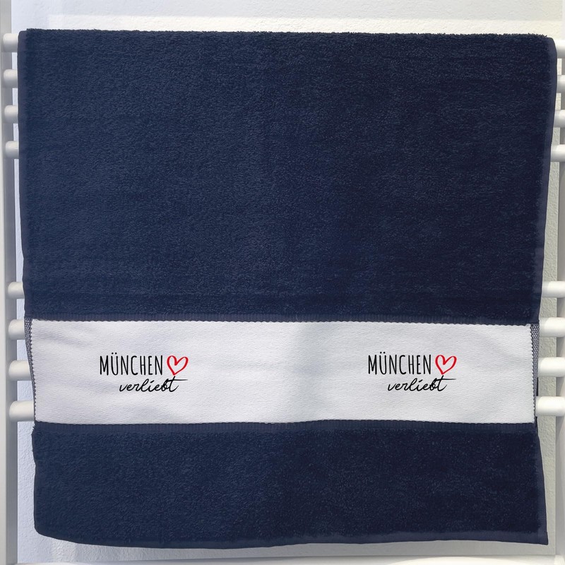 Huuraa Sporthandtuch München verliebt Geschenk 50x100cm French Navy Baumwolle München
