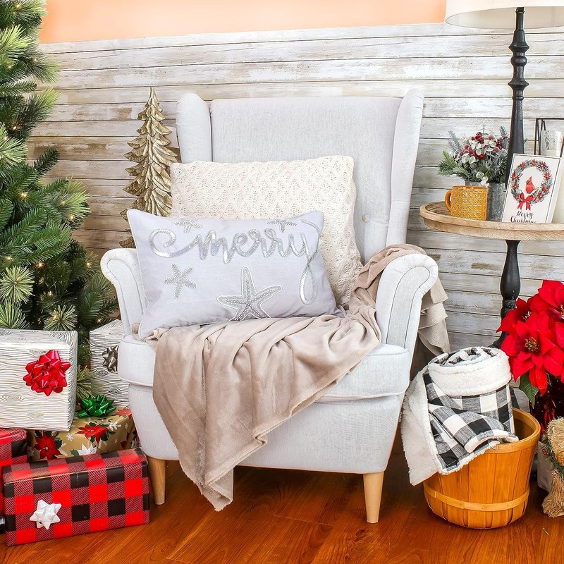 National Tree Company HGT93-TCC25688A Decorative Pillow, Green