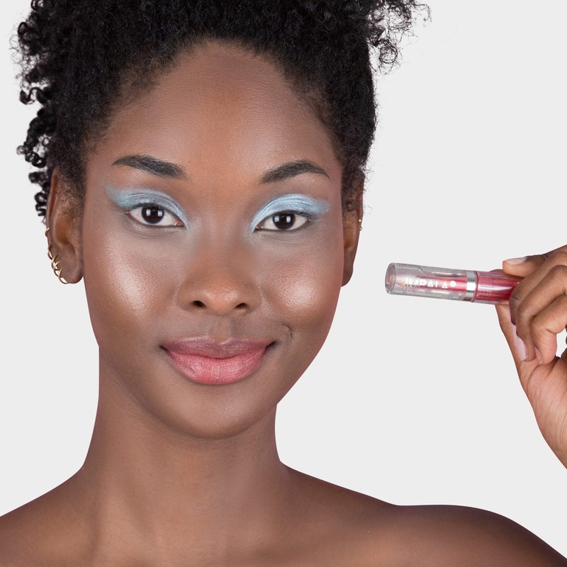 Eyeshadow fixing gel