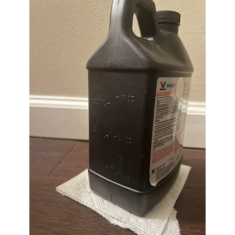 Valvoline New 1.5 Qt. Valvoline Premium-Dry Brake Synthetic Brake Fluid