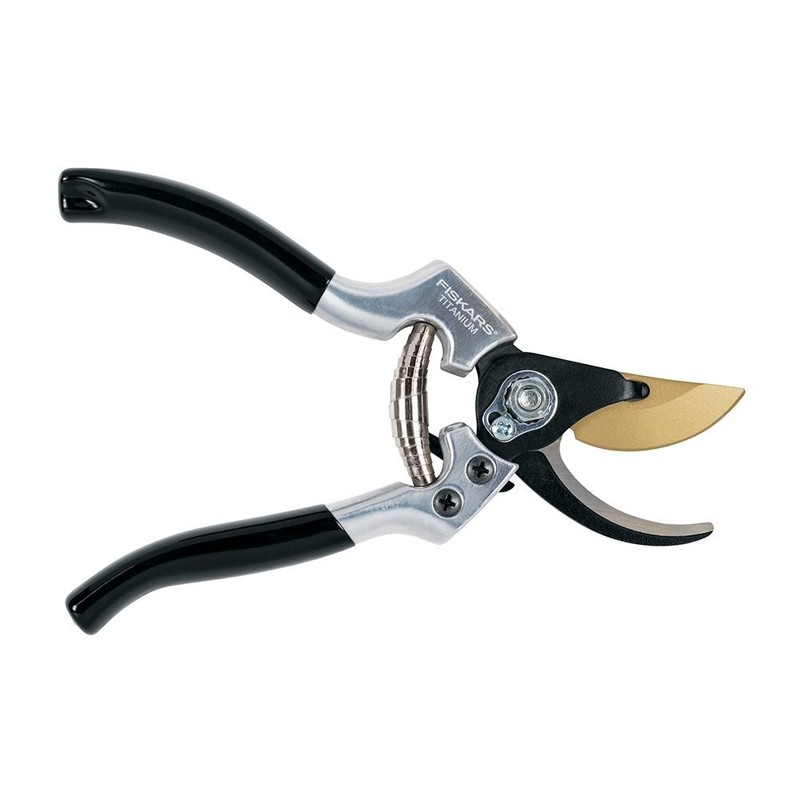 Fiskars Titanium Pro 1-inch Bypass Pruner (398402-5001)