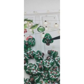 unbrand 12 pieces - Christmas Tree Lampwork Glass Beads Charms Jewelry