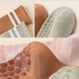 RVROVIC 3 Pairs Pilates Full Toe Socks for Women with Non Slip Grippers, Yoga Crew Socks for Pure Barre, Ballet,Dance Workout,1-Purple