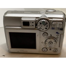 Nikon Coolpix 4600 - Digital camera - compact - 4.0 Mpix - optical zoom: 3 x - supported memory: SD - silver