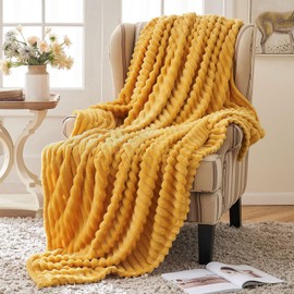 MIULEE Cuddly Fluffy Blanket, Fleece Blanket, Flannel, Plain Blankets, Couch Blanket, Fluffy Throw, Microfibre Bedspread, Sofa Blanket for Sofa, Bedroom, 50 x 60 Inches, 125 x 150 cm, Orange