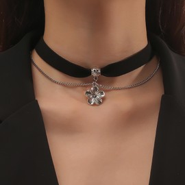 Inateannal Vintage Black Velvet Choker Necklace Layered Flower Pendant Necklace Black Satin Choker Necklace Suede Short Collar Necklace Silver Flower Chain Necklace Jewelry for Women Girls