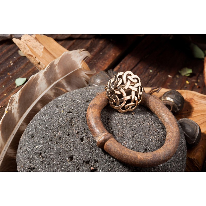 Lauin Celtic Robe Clasp Brooch Diameter 2.5 cm Bronze, Fabric