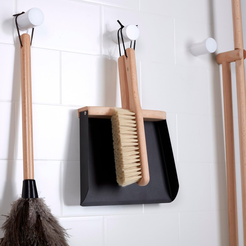 Copco Hand Cleaning Brush with Pan, Beechwood