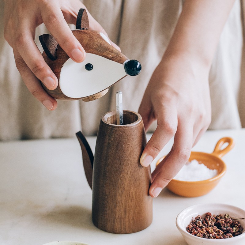 Kitchen Head Pepper Grinder Manual Freshly Ground Pepper Sea Salt