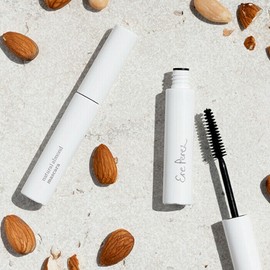 Ere Perez Natural Almond Mascara, Black
