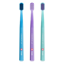 Curaprox Swiss 1560 - Cepillo de dientes suave de 0,15 mm, colores surtidos (paquete de 3)
