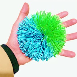 EDUCATION THROUGH PLAY Bola grande de silicona con cuerda de arco iris de 4.5 pulgadas, bola esponjosa, bola de estrs de overol (azul y verde)        