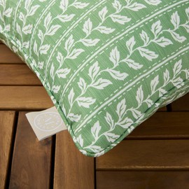 MARTHA STEWART Vineyard Vines Indoor Outdoor Decorative Pillow 2-Pack Set, UV Fade Resistant, Water Repellent, Printed Garden Design, 18"x18", Green