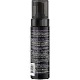 b.tan Kit de autobronceador | Nuestro paquete "Love at First Tan" - Espuma bronceada con aplicador de guante autobronceador, nivel dos, base violeta, bronceado oscuro sin sol de 1 hora, sin olor a bronceado falso, tonos naranjas o ingredientes desagradables