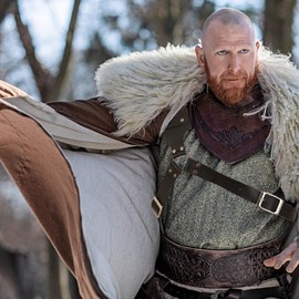 Medieval Sword Back Holster Cosplay Sword Belt Frog Adjustable Sword Back Holder Shoulder Sword Sheath,Renaissance Viking Pirate Sword Frog Warrior Samurai Witcher Costume Armor Weapons Accessory