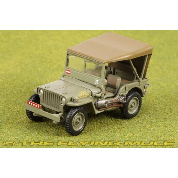 Hobby Master 1:72 Jeep US Army Gen. Douglas MacArthur