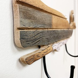 YUMBOR Rustic Wooden Nautical Hanging Whale Wall Hook, Distressed Storage Wall Rack Indoor Beach Themed Decorative Wall Hanger 16''L