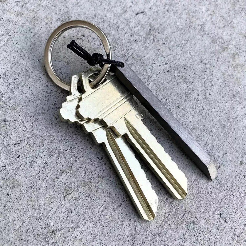 EDC The Mighty Bar EDC Keychain Prybar Small Key Chain