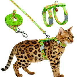 Freezx Cat Harness and Leash Set - Adjustable Escape Proof Cat Harness for Safe Walking - Lightweight Soft Travel Kitten Harness for Small Medium Cats