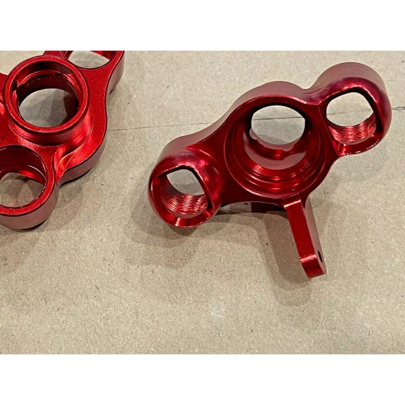 MR Aluminum Front Steering Blocks/Carrier