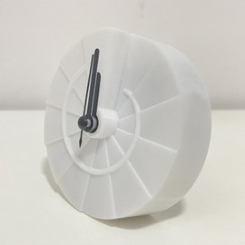 Desktop Round Step Art Clock, Office, Bedroom Decoration Mechanical Clock, Battery Powered 3.5 Inch Round Clock (Rotating Steps)