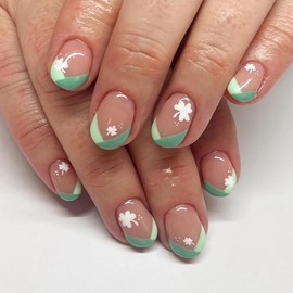 24 Pcs St. Patrick's Day Press on Nails Short Almond Fake Nails Nude Pink Full Cover False Nails with Lucky Clover Designs Shamrock French Tip Stick on Nails for Women RIICFDD Nails