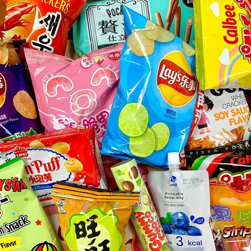 4lbs Asian Snack Special Box - 12 Full-Size Sweet &