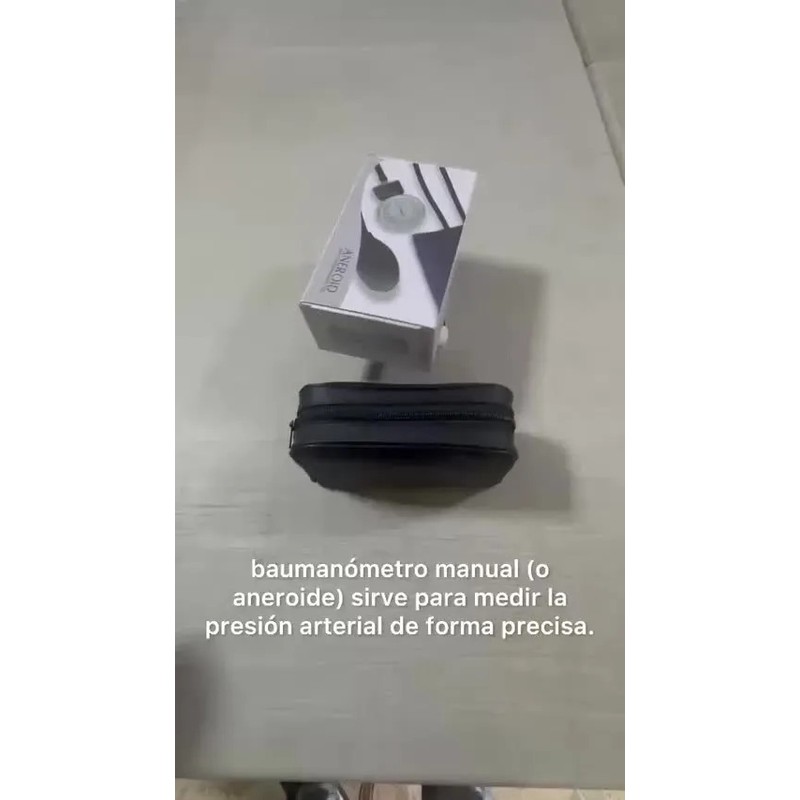 Baumanómetro manual con estetoscopio, oxímetro y termómetro – Clinical Home