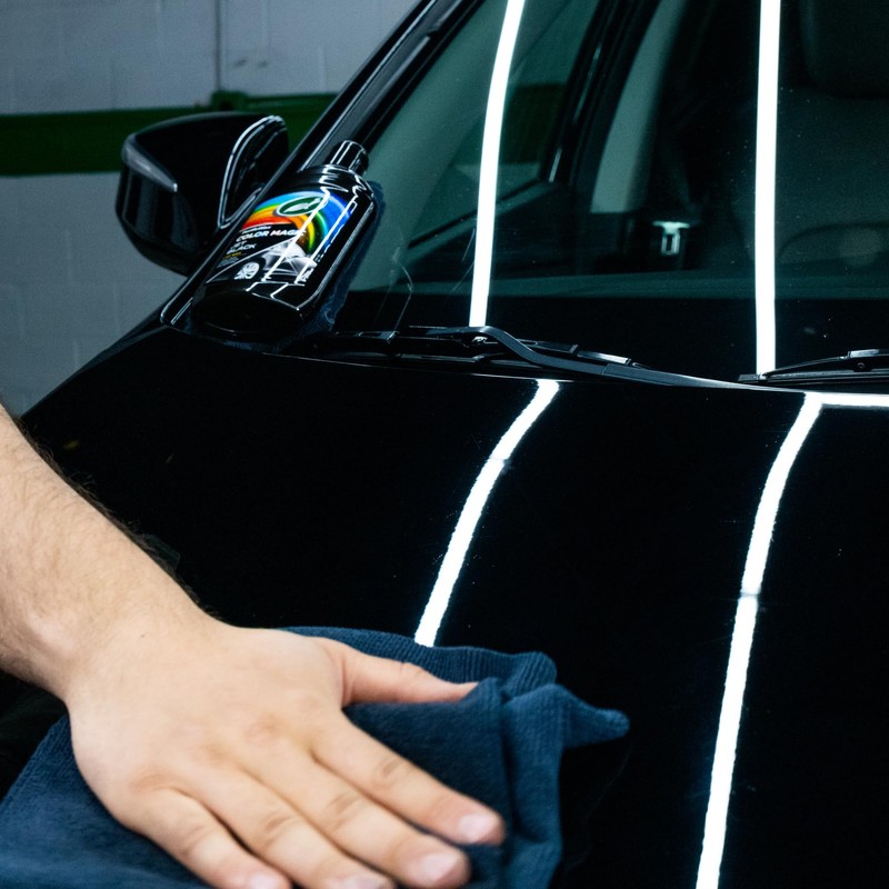 Turtle Wax 52708 Color Magic Car Paintwork Polish Restores Colour