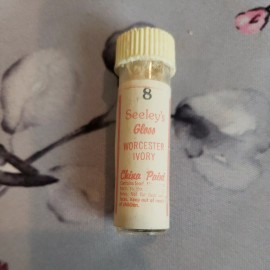 SEELEY'S China paint new Worchester Ivory gloss