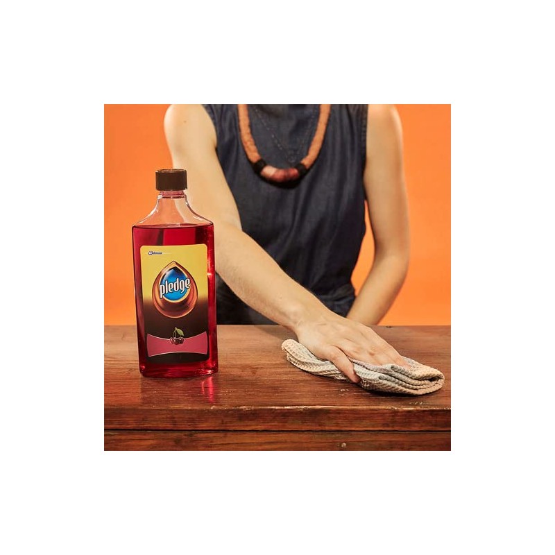 Pledge Aceite Renovador de Muebles, Rojo Liquido, Aroma Cereza, 500mL