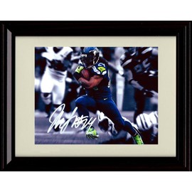 Marshawn Lynch - Seattle Autograph Promo Print - Running The Ball - Framed 8x10